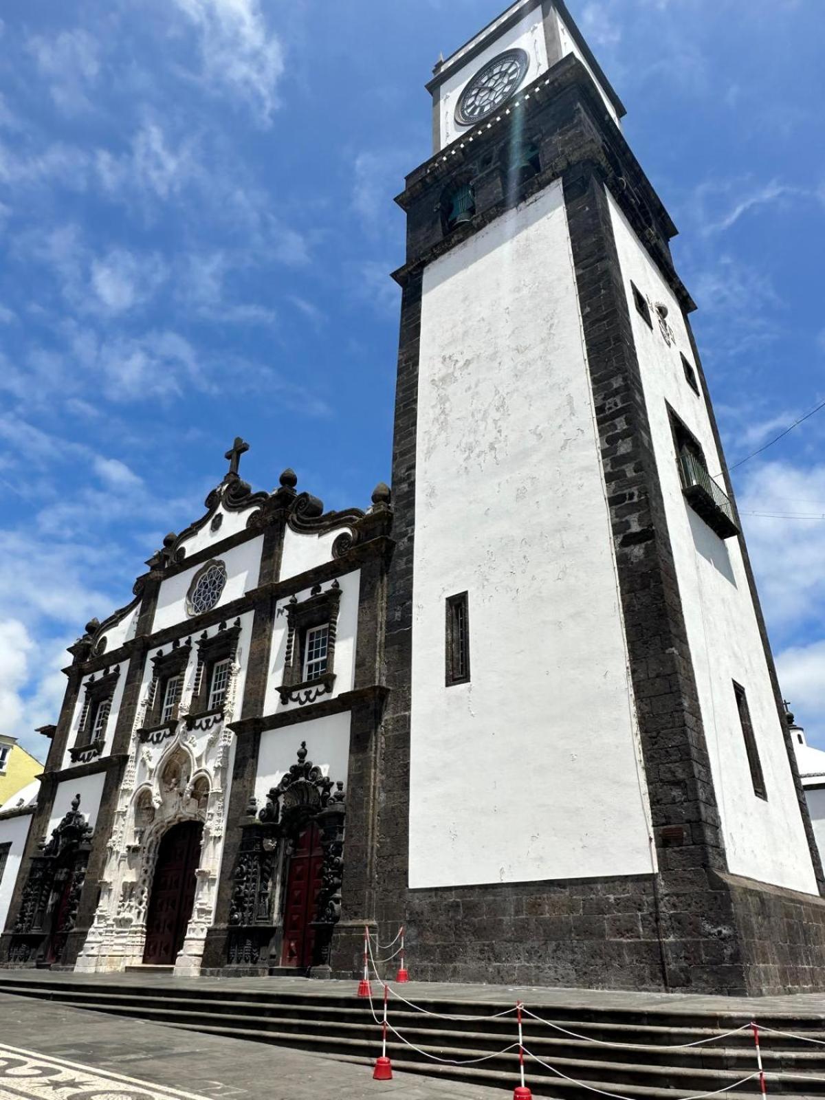 Azor International Hostel Ponta Delgada  Exterior photo